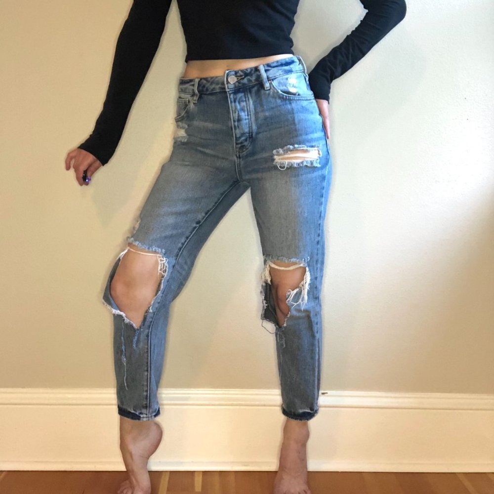 PacSun distressed cropped jeans
